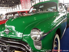 Salón Retromobile FMAAC México 2016 - 1951 Oldsmobile Super 88