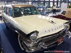 Salón Retromobile FMAAC México 2015 - Packard Clipper Wagon 1957