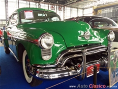 Salón Retromobile FMAAC México 2016 - 1951 Oldsmobile Super 88