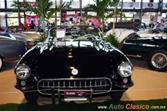 1957 Chevrolete Corvette. Motor V8 de 283ci que desarrolla 220hp