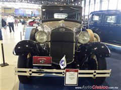 Salón Retromobile FMAAC México 2015 - Ford A Sedan 1931