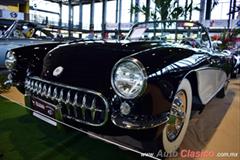 1957 Chevrolete Corvette. Motor V8 de 283ci que desarrolla 220hp