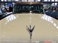 Salón Retromobile FMAAC México 2015 - Packard Clipper Wagon 1957