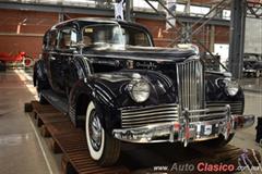 1942 Packard Custom de Lux Limo One Eighty