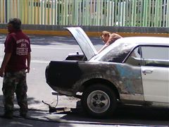 CABALLO BLANCO MUSTANG 19641/2 - INICIA LA GRAN AVENTURA DE RESTAURACION MUSTANG 1964 1/2