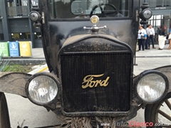 Salón Retromobile FMAAC México 2016 - 1917 Ford T Coupe Rumble Seat