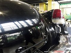 Salón Retromobile FMAAC México 2015 - Cadillac Imperial Sedan 1952