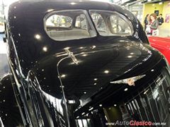 Salón Retromobile FMAAC México 2015 - Chrysler Airflow 1936