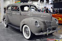 1940 Ford Two Doors Deluxe