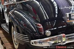 1942 Packard Custom de Lux Limo One Eighty