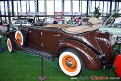 1934 Auburn Phaeton. Motor 8L de 280ci que desarrolla 115hp.