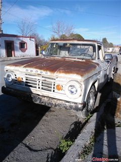 Camioneta Dodge 1967 - Sección nueva