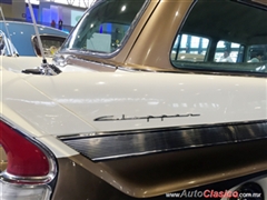 Salón Retromobile FMAAC México 2015 - Packard Clipper Wagon 1957