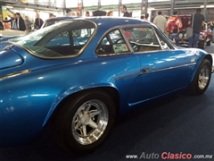 Salón Retromobile FMAAC México 2015 - Renault Dinalpin 1973