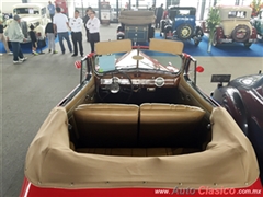 Salón Retromobile FMAAC México 2016 - 1940 Packard Convertible