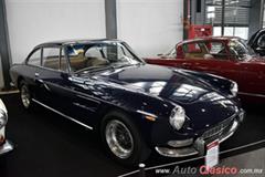 1965 Ferrari 300GT 2 2 V12 de 4,000cc con 300hp