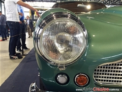 Salón Retromobile FMAAC México 2015 - Aston Martin DB4 Serie II 1961