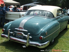 10o Encuentro Nacional de Autos Antiguos Atotonilco - 1951 Pontiac Eight Chieftain Deluxe Catalina Hardtop