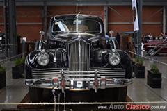 1942 Packard Custom de Lux Limo One Eighty