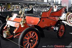 1903 Ford A 2 cilindros opuestos de 100 pulgadas cúbicas de 8hp. Primer modelo fabricado por Ford. Velocidad máxima de 30mph. Se produjeron 607 unidades.