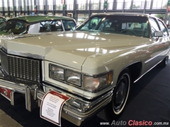 Salón Retromobile FMAAC México 2015 - Cadillac Fleetwood Limousine 1975