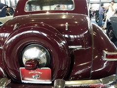 Salón Retromobile FMAAC México 2015 - Lincoln Continental 1947