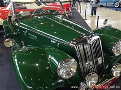 Salón Retromobile FMAAC México 2015 - MG TF 1955