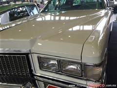 Salón Retromobile FMAAC México 2015 - Cadillac Fleetwood Limousine 1975