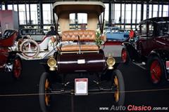 1904 Olvera Runabout fabricado en México con un motor de 1 cilindro. Basado en el Oldsmobile de esa época por el maestro Olvera de Santa María Huitzilac, Morelos.