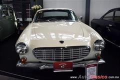 1967 Volvo P1800 4 cilindros en línea de 1,780cc con 96hp