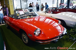 Retromobile 2018 - Imágenes del Evento - Parte XII | Alfa Romeo 1974 2000 Spider Iniezione. Motor 4L de 2,000cc que desarrolla 129hp