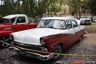13o Encuentro Nacional de Autos Antiguos Atotonilco - Imágenes del Evento Parte V | 1955 Ford Victoria
