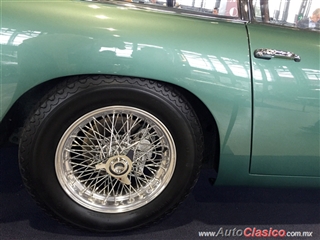 Salón Retromobile FMAAC México 2015 - Aston Martin DB4 Serie II 1961 | 