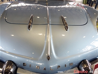 Salón Retromobile FMAAC México 2015 - Renault Dinalpin 1965 | 