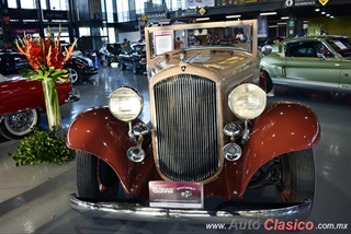 Salón Retromobile 2019 "Clásicos Deportivos de 2 Plazas" - Imágenes del Evento Parte VII | 1932 Plymouth PB Motor 4L de 196ci 65hp