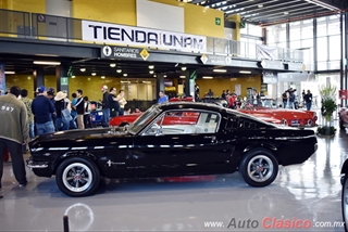 Salón Retromobile 2019 "Clásicos Deportivos de 2 Plazas" - Imágenes del Evento Parte VIII | 1965 Ford Mustang Motor V8 289ci 200hp