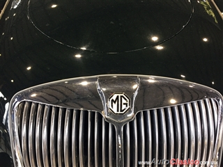 Salón Retromobile FMAAC México 2015 - MG A 1958 | 