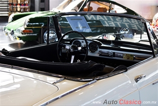 Salón Retromobile 2019 "Clásicos Deportivos de 2 Plazas" - Imágenes del Evento Parte VIII | 1962 Fiat 1200 Spyder Motor 4L 1200cc 55hp