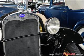 Retromobile 2017 - Imágenes del Evento - Parte I | 1930 Ford A Phaeton Deluxe 4 cilindros en línea de 40hp