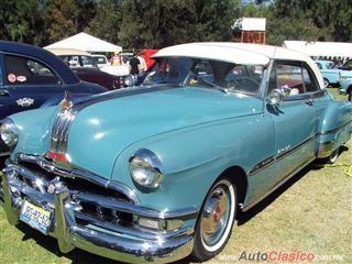 9o Aniversario Encuentro Nacional de Autos Antiguos - Pontiac Chieftain DeLuxe 8 1951 | 