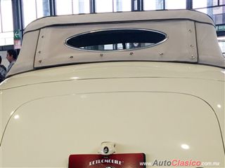 Salón Retromobile FMAAC México 2015 - Cord 812 Phaeton Sedan Supercharged 1937 | 