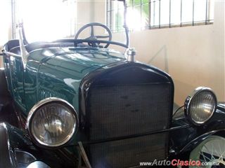 1927 Ford T Touring Car | 