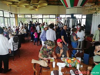 Puebla Classic Tour 2019 - Pega de calcomanias y comida en Africam Safari | 