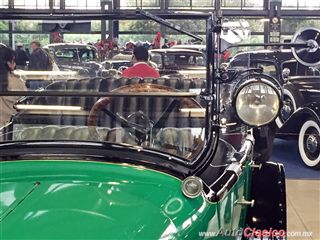 Salón Retromobile FMAAC México 2015 - Buick 45 1921 | 