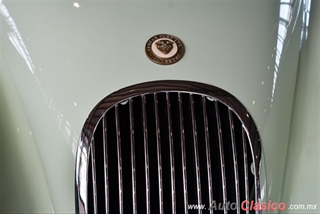 Salón Retromobile 2019 "Clásicos Deportivos de 2 Plazas" - Imágenes del Evento Parte IX | 1954 Jaguar XK 120 Motor 6L 3400cc 160hp