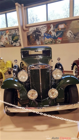 Dick's Classic Garage | 1932 Marmon 2 Passenger Coupe
