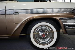 Retromobile 2017 - Imágenes del Evento - Parte VIII | 1957 Packard Town Sedan, V8 de 289ci con 275hp