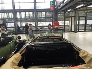 Salón Retromobile FMAAC México 2015 - Cadillac 1931 Oepra Seat Town Cabriolet | 