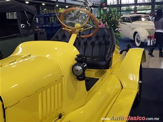 Salón Retromobile FMAAC México 2015 - Ford Speedster 1927 | 