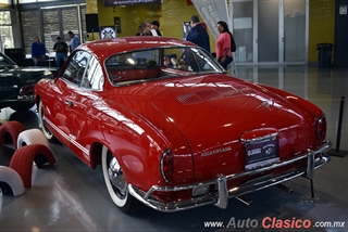 Salón Retromobile 2019 "Clásicos Deportivos de 2 Plazas" - Imágenes del Evento Parte XIII | 1960 VW Karmann Ghia Motor Boxer 4 1200cc 40hp